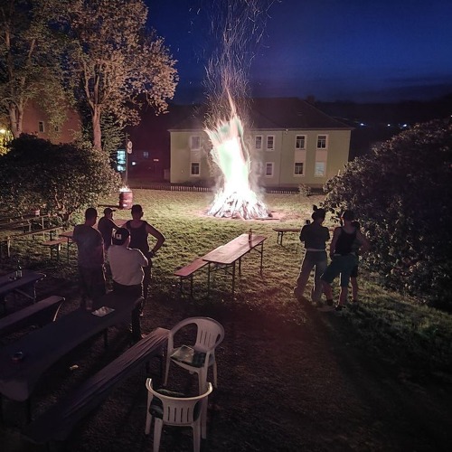 Hexenfeuer mit Tanz in den Mai
